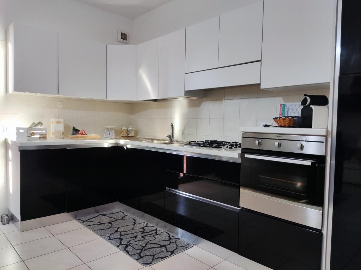 Vico Stazione Apartment Uta Buitenkant foto