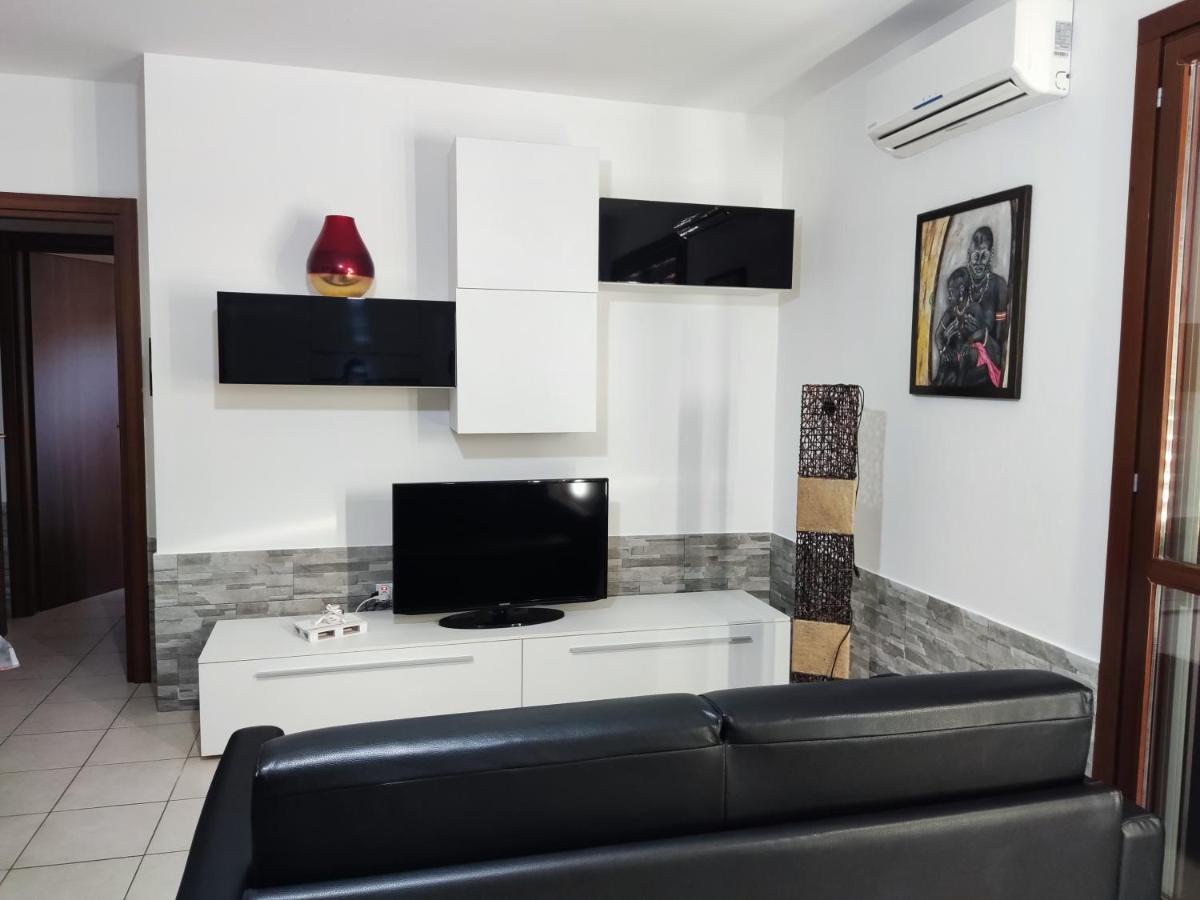 Vico Stazione Apartment Uta Buitenkant foto